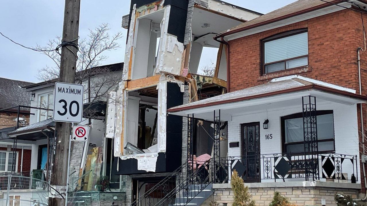 Investigation Underway Following Explosion At House In Toronto S West   Cedric Ave Explosion 